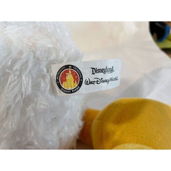 Walt Disney World Parks 18" Donald Duck Soft Plush - Picture 5 of 6
